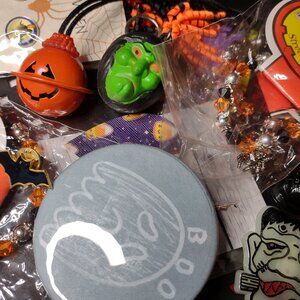 Lot Of Halloween Jewelry And Accessories CDK15